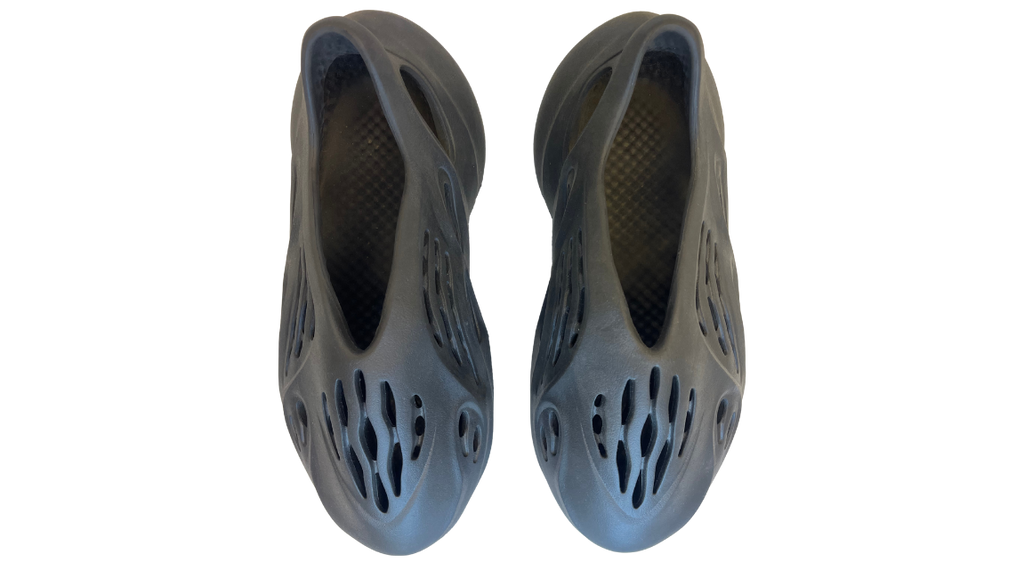 Yeezy Foam Runner Onyx (P)