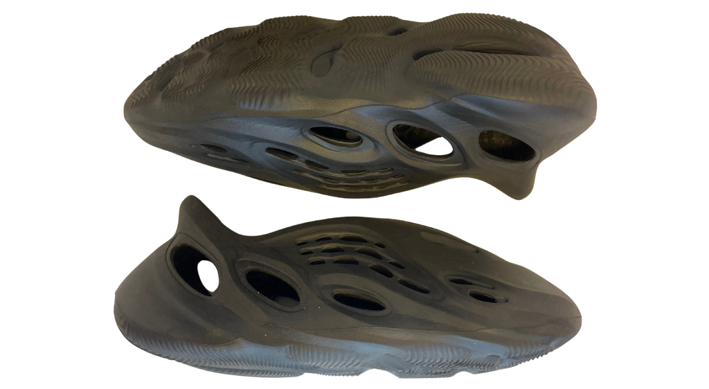 Yeezy Foam Runner Onyx (P)