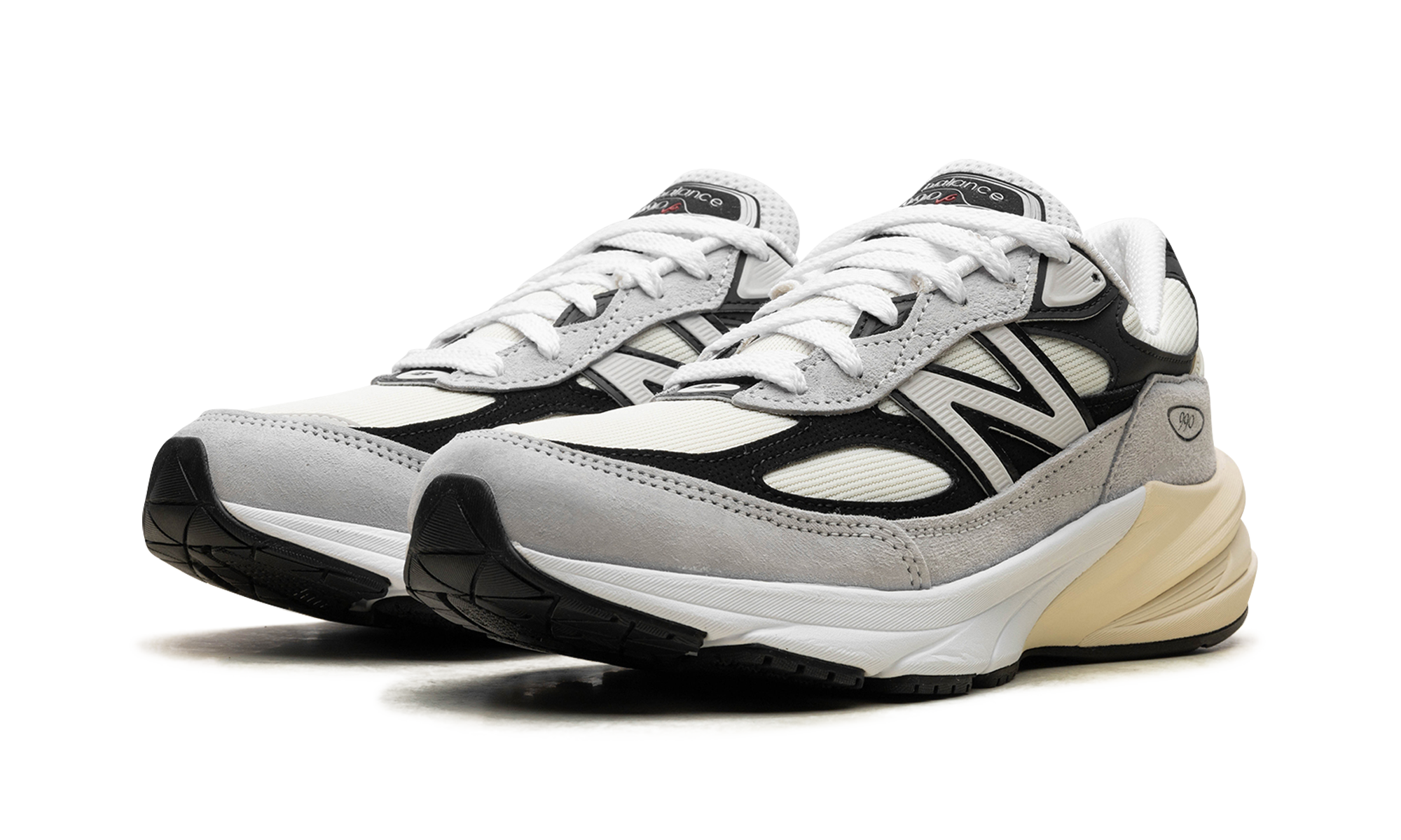990v6 "Made in USA - Grey / Black" U990TG6